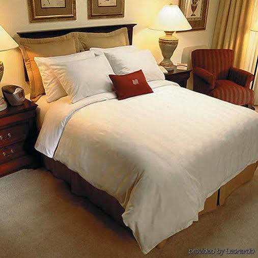 Hotel I-64 Richmond Dumbarton 外观 照片